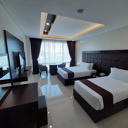 Winrich Hotel Mactan Esterno foto