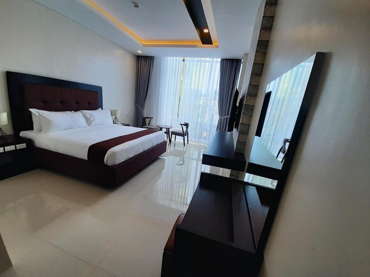Winrich Hotel Mactan Esterno foto