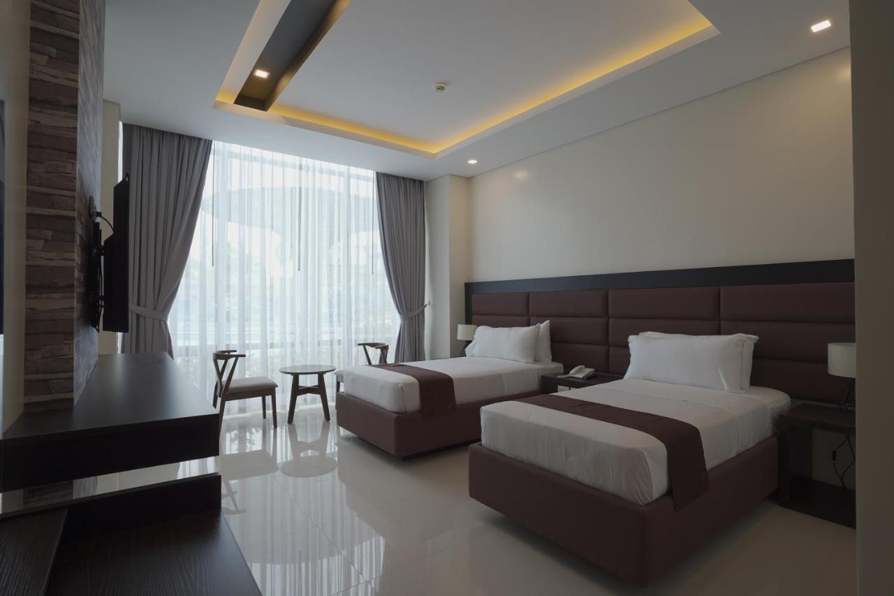 Winrich Hotel Mactan Esterno foto