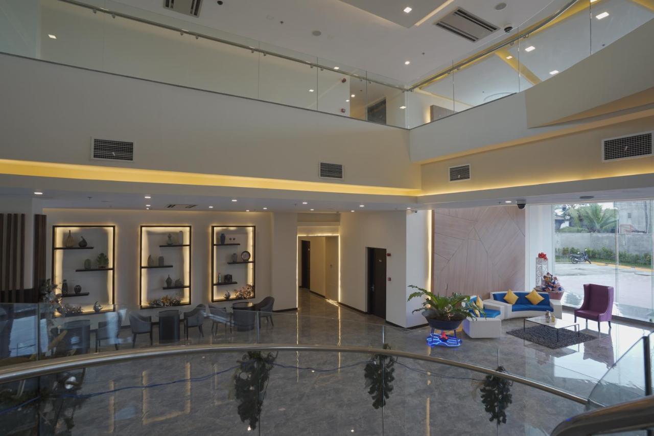 Winrich Hotel Mactan Esterno foto