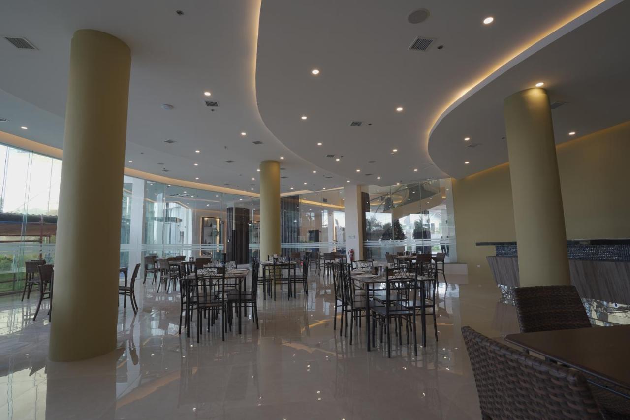 Winrich Hotel Mactan Esterno foto