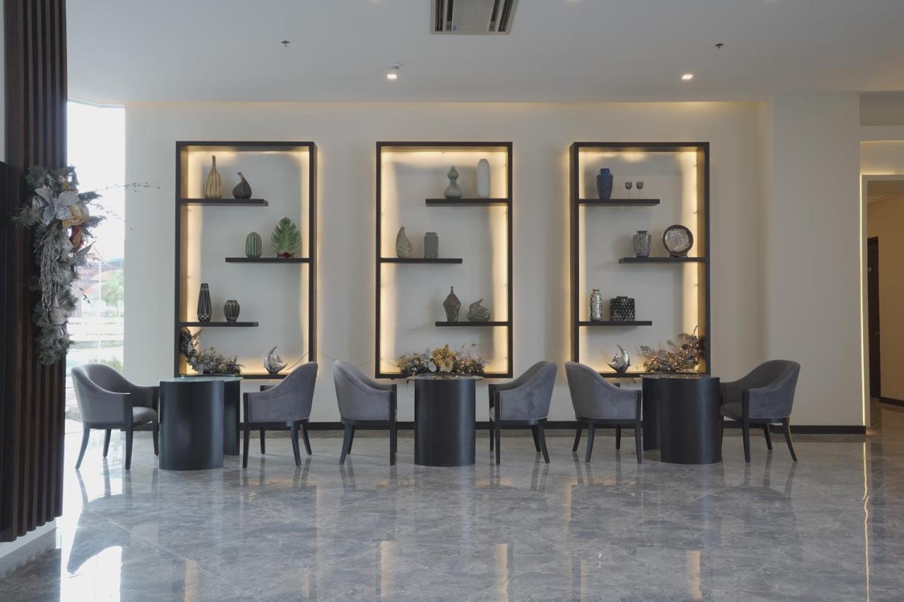 Winrich Hotel Mactan Esterno foto