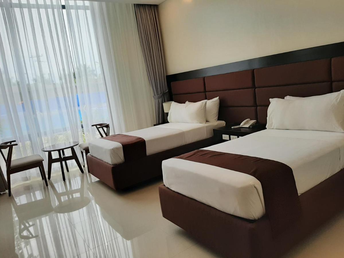 Winrich Hotel Mactan Esterno foto