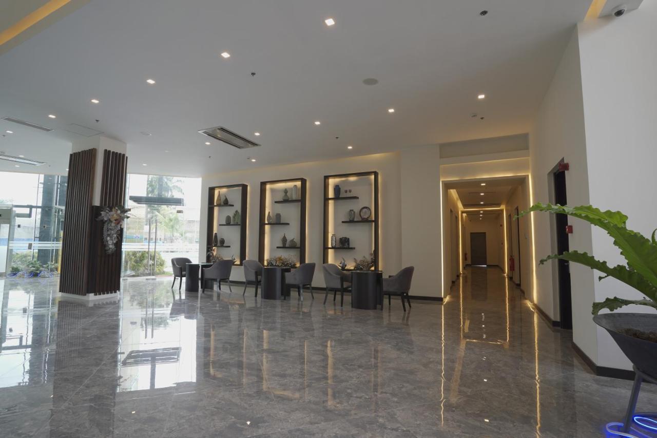 Winrich Hotel Mactan Esterno foto