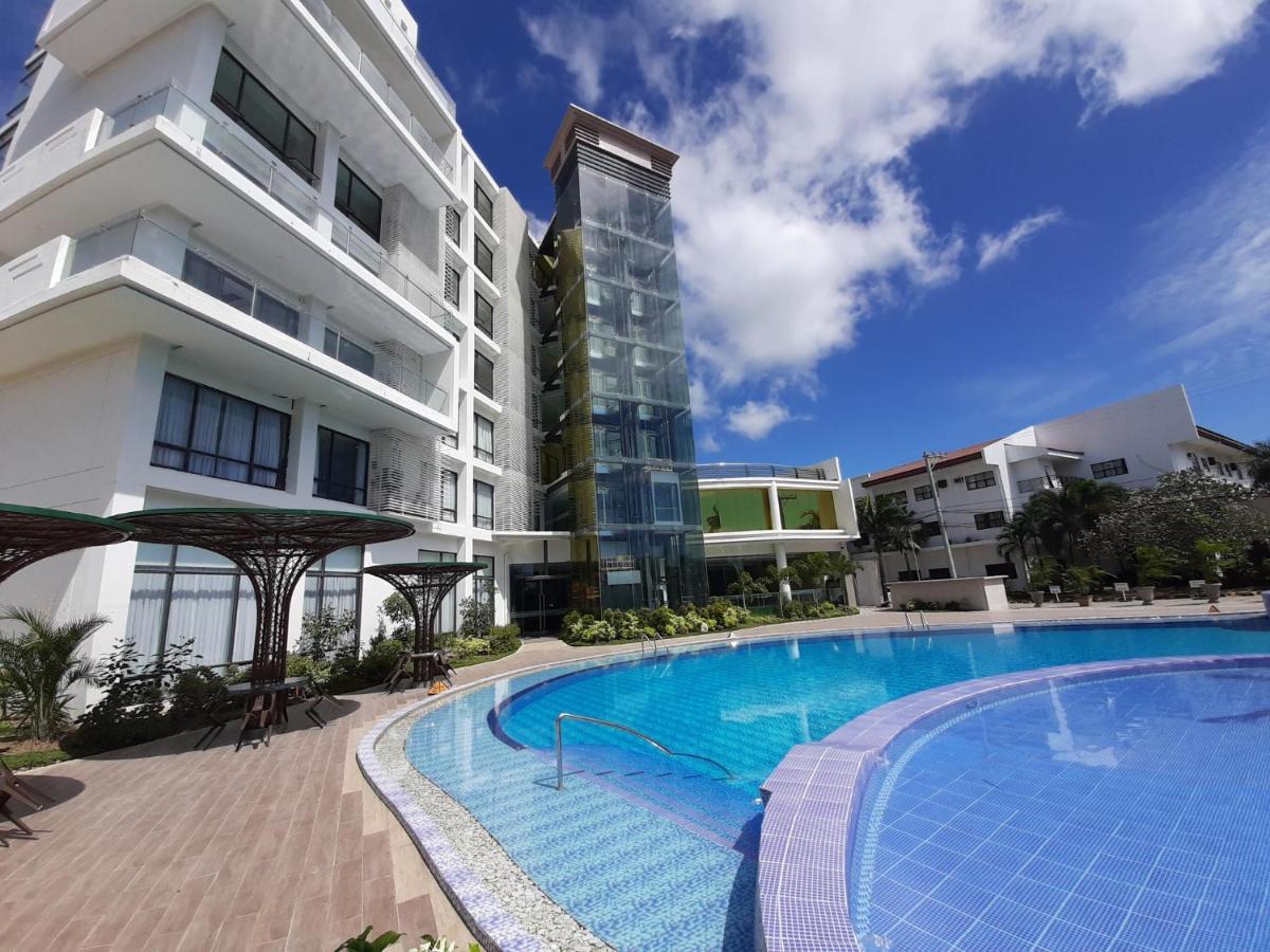 Winrich Hotel Mactan Esterno foto