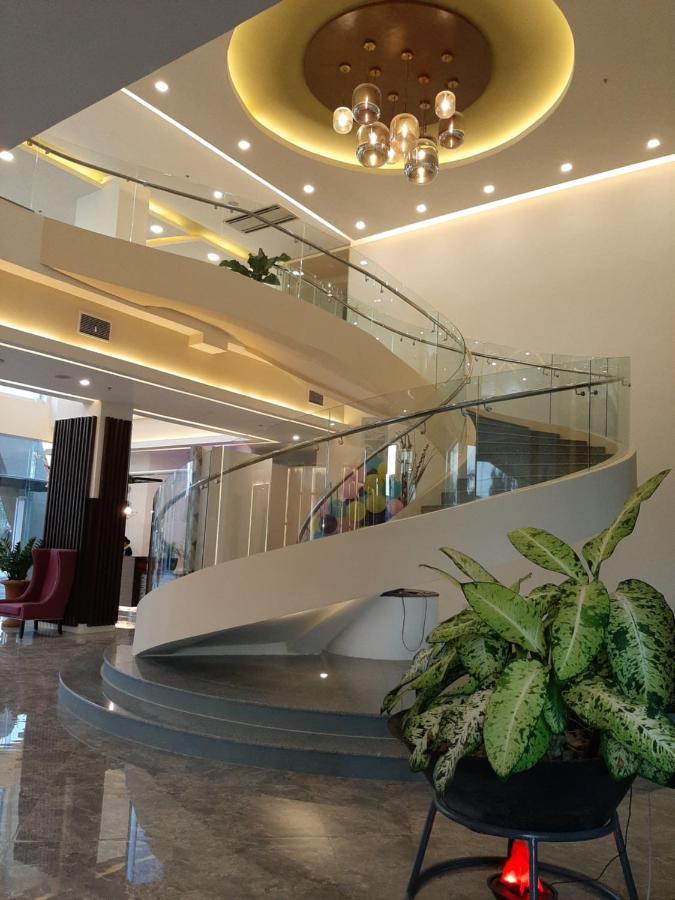 Winrich Hotel Mactan Esterno foto